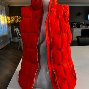 GAP Women's Red Puffer Vest